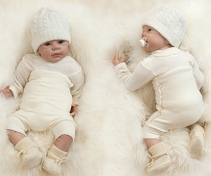 Одежда для новорожденных Lorita из тонкой шерсти мериноса для новорожденного (термобелье): комбинезоны,боди, ползунки, чепчики, шапочки,кофточка, распашонка